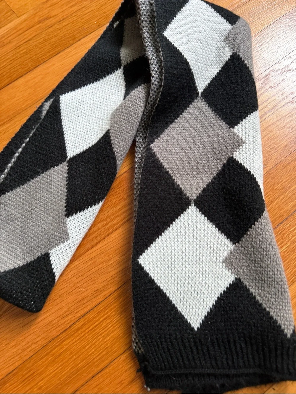 Men’s checkered fall winter scarf
